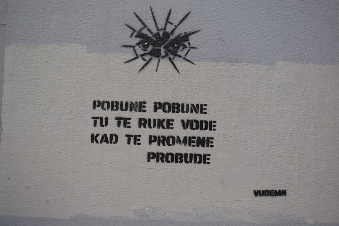 provident deserunt et voluptas 13