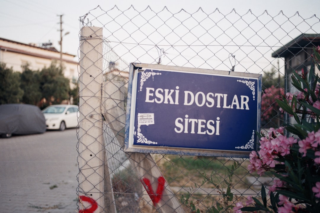 eius est 10