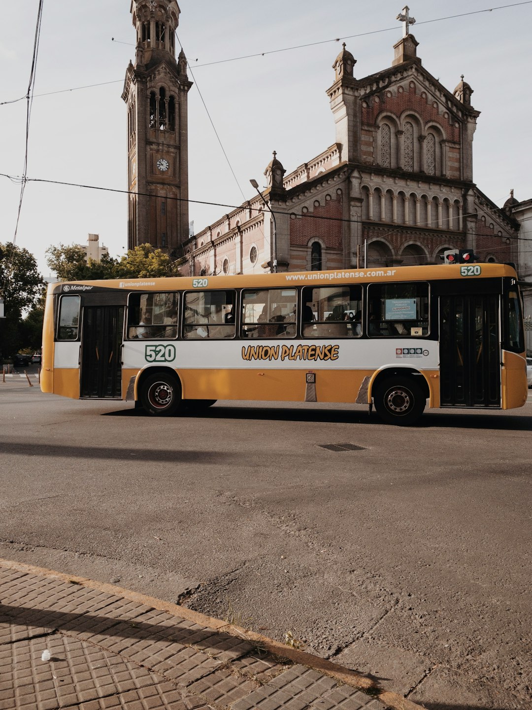 et voluptatem 27